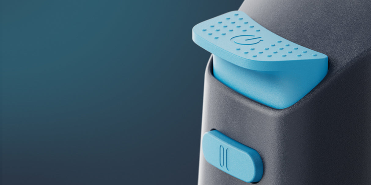 Nilfisk VP400 Commercial Dry Vacuum Cleaner - Retractable Power Cable